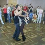 Луис Васкес, Мелисса нартай бачата бүжиглэж сур